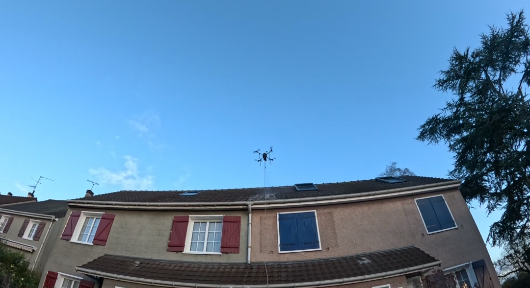 Nettoyage de toiture à Hérouville-Saint-Clair par Normandrone