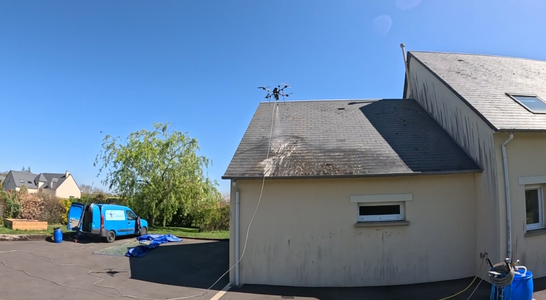 Traitement d’une toiture par drone à Nonant dans le Calvados